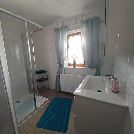 Hortensia 2 Проживание в семье