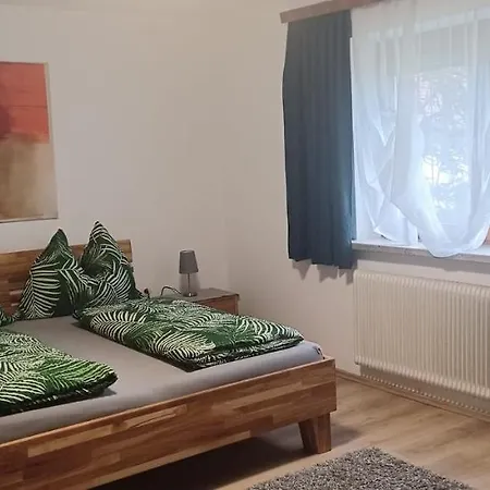 Проживание в семье Hortensia 2